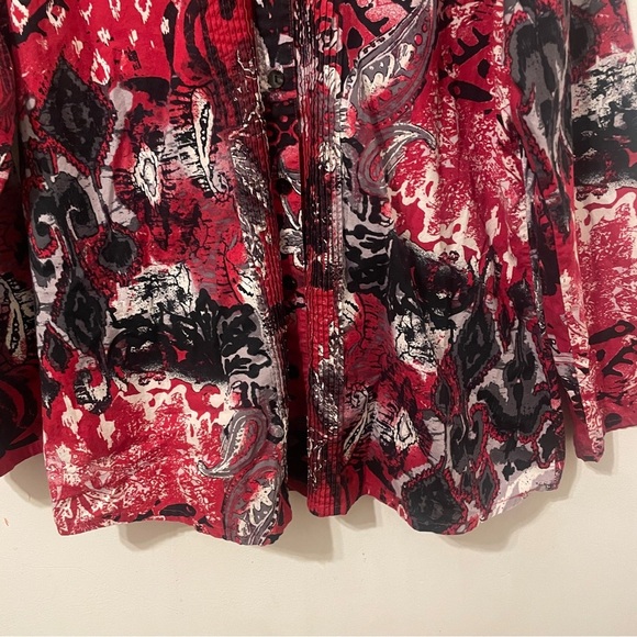 Chicos vibrant colorful button down top - Picture 4 of 14